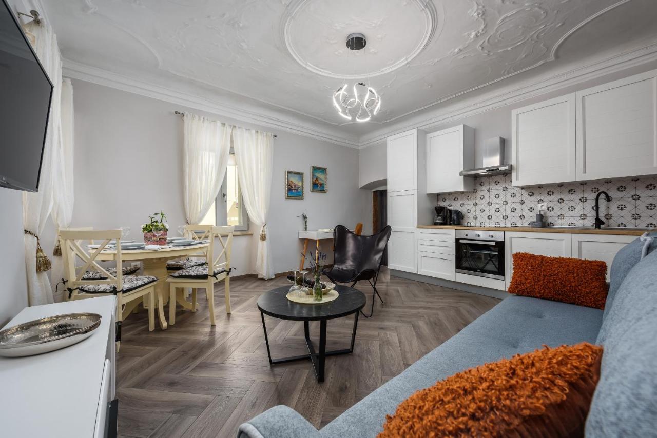 Premium Apartment Daka Porec Esterno foto