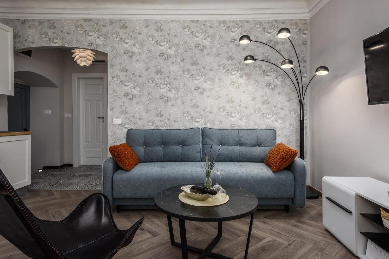 Premium Apartment Daka Porec Esterno foto